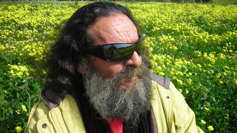 دعوات إلى التكفل بالفنان محمد بوكرش