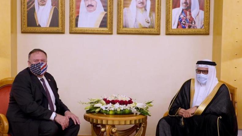 بومبيو يصل الإمارات بعد زيارة للبحرين