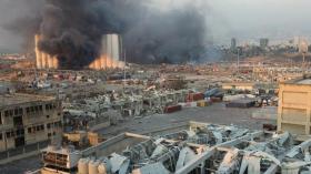 قيادات لبنان تلقت تحذيراً من متفجرات مرفأ بيروت