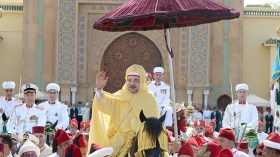 “طقوس بيعة محمد السادس شنيعة ومُذلّة في مغرب القرن الـ21”