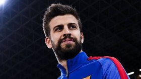 بيكيه حاول شراء أقدم ناد في العالم