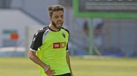 سقط من الطابق الرابع للفندق فتأجّلت المباراة