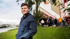 مشجع لنوتنغهام يعتنق الإسلام بسبب محمد صلاح