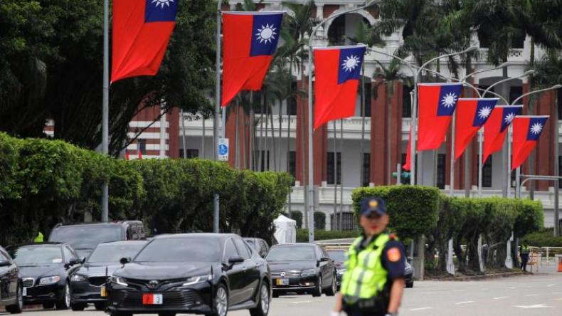 تايوان “تُبعد” مقاتلة صينية اقتحمت مجالها الجوي