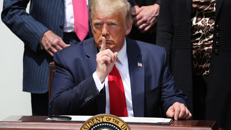 ترامب لمسؤولي منصة تويتر: هل حركة طالبان أفضل مني؟