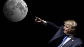 ترامب ينتقد وكالة “ناسا” ويزعم أن القمر جزء من المريخ!