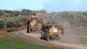 مقتل خمسة جنود أتراك في هجوم للنظام السوري بإدلب