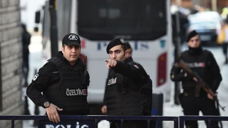 تركيا تعتقل 14 شخصا يشتبه في انتمائهم إلى داعش
