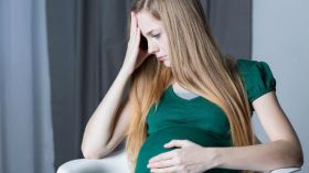 هل أسمي المولود كما أريد رغم اعتراض زوجي؟