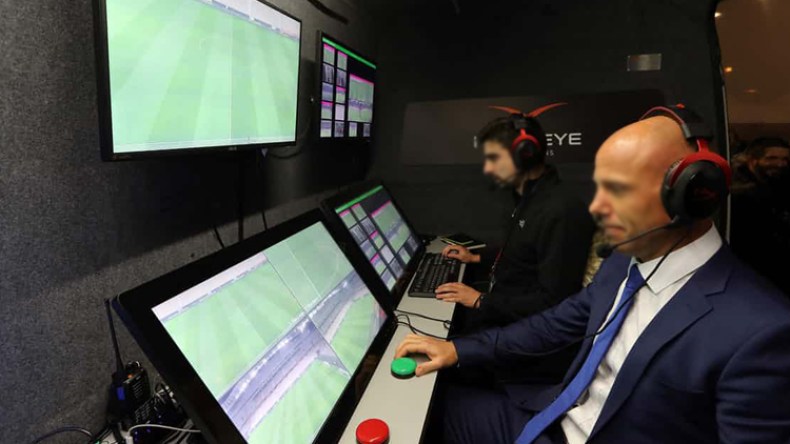 الكاف يعلن تطبيق تقنية الفيديو في نهائي دوري الأبطال والكونفدرالية