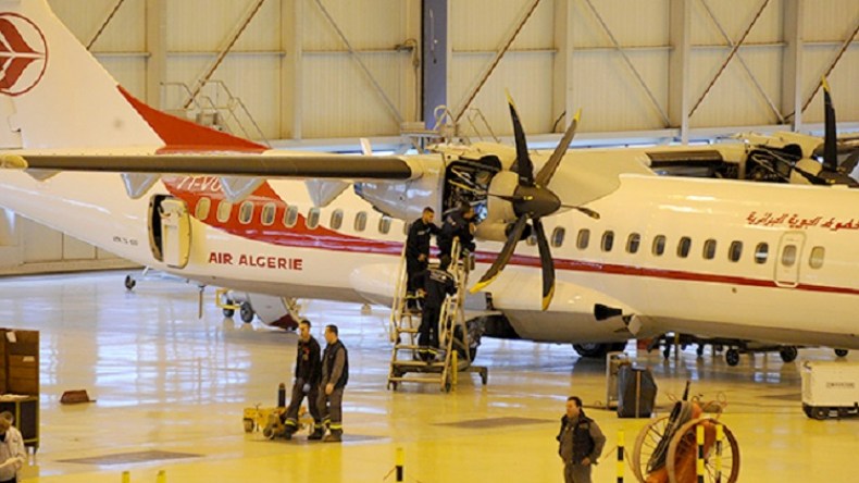 العمال يؤكدون عمليات خصم بالجملة للأجور والإدارة تفنّد