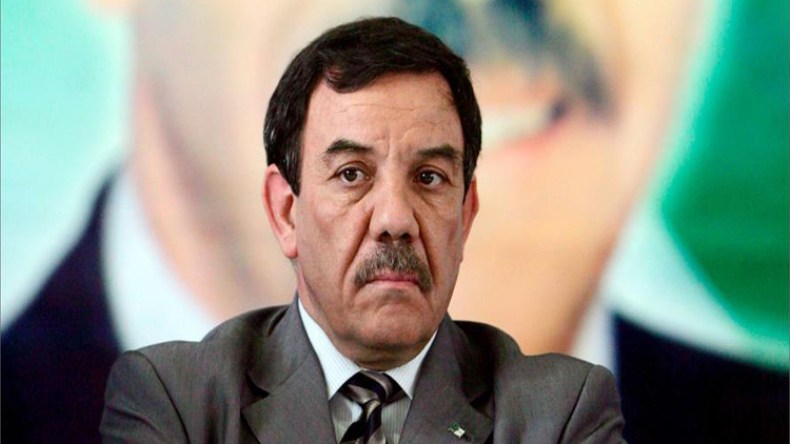 تواتي يدعو إلى تبني دستور جديد يقرّه الشعب