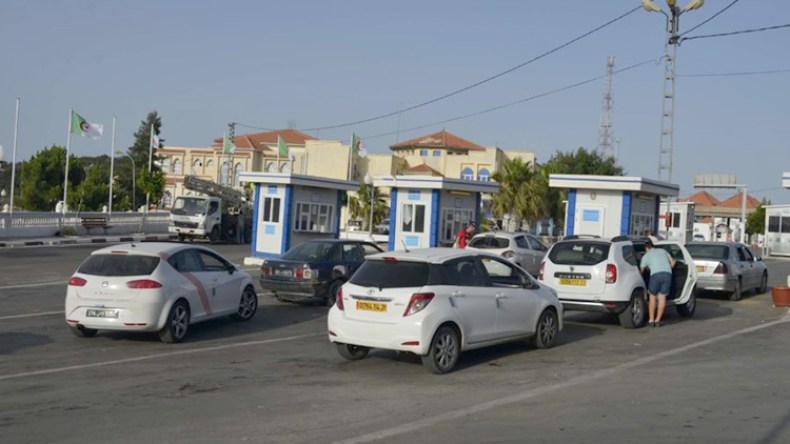 الجزائريون غير معنيين بضريبة الـ 14 ألف دينار لدخول تونس