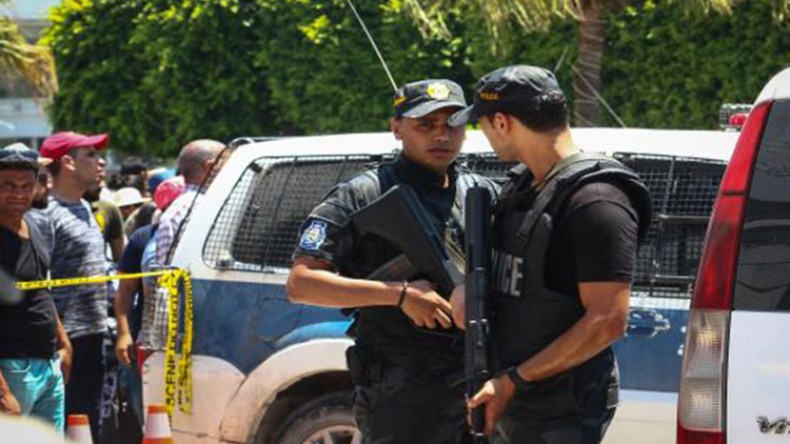 انتحاري يفجر نفسه بالعاصمة التونسية