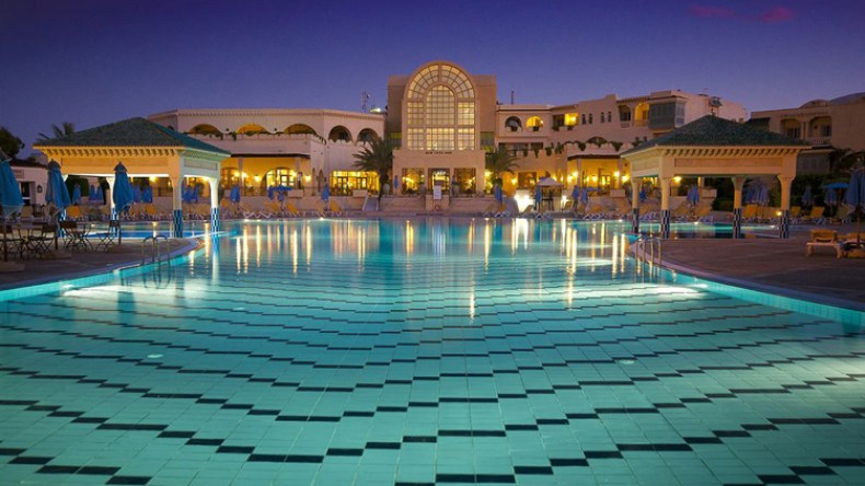 مكاتب الخدمة وراء ما حدث لبعض الجزائريين في فنادق تونس