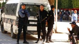 مقتل رجل أمن إثر طعنه في تونس