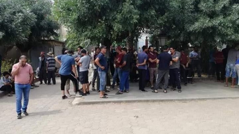 سكان دوار بويعقوب في مناصر بتيبازة يحتجون