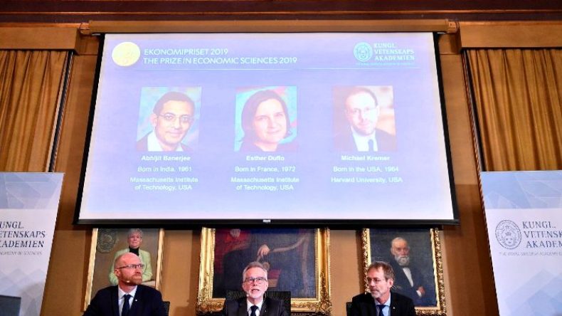 فوز ثلاثة علماء بجائزة نوبل للاقتصاد