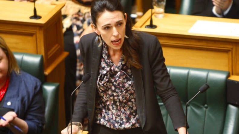 هل نجحت رئيسة وزراء نيوزيلندا في تحدي الدقيقتين؟