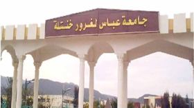 طلبة جامعة خنشلة يغلقون إقامة 19 ماي ويطالبون بلجنة تحقيق