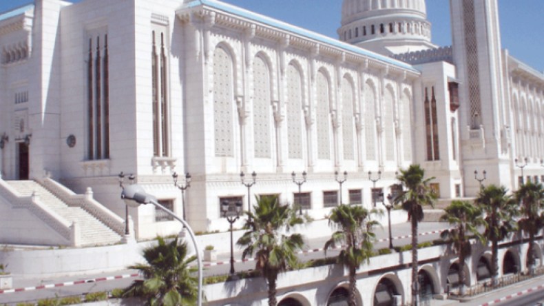 هذا ما ننتظره من قدماء الجامعة الإسلامية بقسنطينة