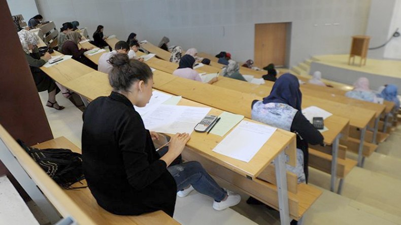 خريجو التكوين المتواصل يحتجون للمطالبة بالتصنيف