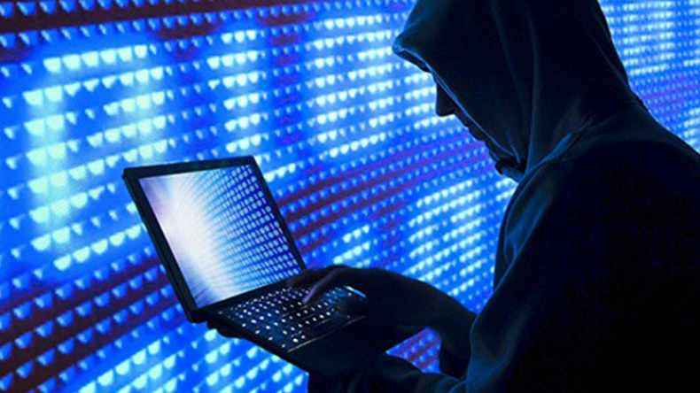 170 جريمة ابتزاز وتشهير عبر الإنترنت خلال 4 أشهر بالعاصمة