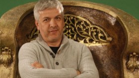 لست عرافا.. ولهذا السبب تعلق الجزائريون بعاشور العاشر