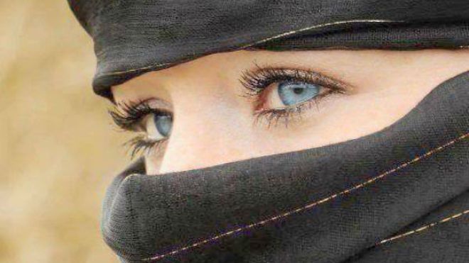 باحثون أمريكيون يحددون “العمر الأجمل” للمرأة!