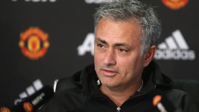 مورينيو: “المنتخبات العربية ستودع مونديال روسيا من دوره الأول”