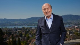 لو كان حياتو متواجدًا لمـَـا قبل بتدخلات الفيفا