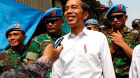 الرئيس الإندونيسي جوكو ويدودو يعلن فوزه بولاية ثانية