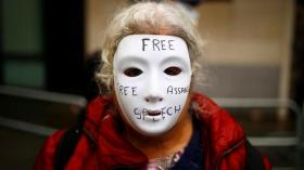 حياة أسانج مهددة في سجنه البريطاني