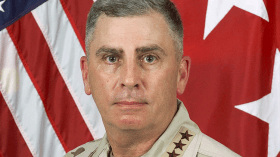 ترامب يختار الجنرال المتقاعد جون أبي زيد سفيرا بالسعودية