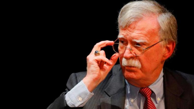 آمل ألا يمنع البيت الأبيض نشر كتابي