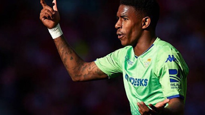 مدافع برشلونة الجديد يفتح صفحة جديدة مع ميسي