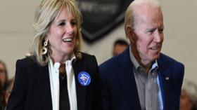 سيدة أمريكا الأولى كانت نادلة