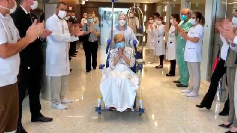 امرأة تصبح أكبر الناجين من كورونا في البرازيل (فيديو)