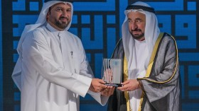 حاكم الشارقة يتبرع بمليون دولار لمؤسسة “الكرامة للأطفال” الماليزية