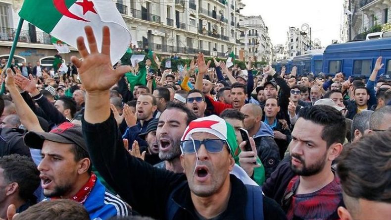 حراكٌ مُبارك قبل التغيير الأكبر