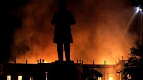 حريق هائل يدمر المتحف الوطني البرازيلي