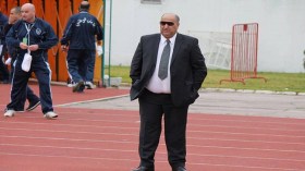 “بن شيخة باق في الوفاق وجابو لن يعود إلى السعودية”