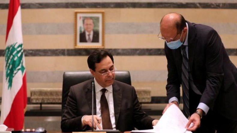 انفجار بيروت.. توجيه الاتهام لرئيس حكومة تصريف الأعمال اللبنانية