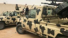 بطلب فرنسي.. حفتر يخرج مئات المرتزقة الموالين له من ليبيا