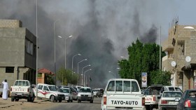 اتهامات لقوات حفتر بنهب منازل وحرقها جنوبي ليبيا