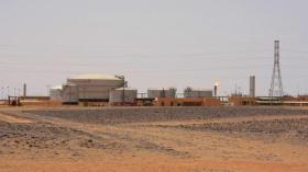 قوات حفتر تشن ضربات جوية قرب حقول نفطية