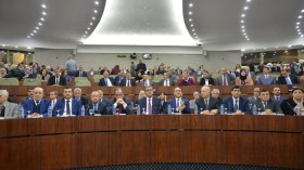 في العلاقة بين النّائب والوزير!