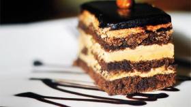 حلوى الشكولاطة بالبندق