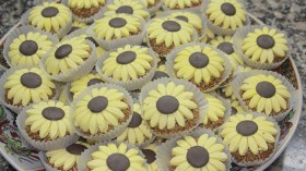 حلوى عباد الشمس