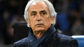 خاليلوزيتش مدرب فاشل مع الأندية وعمره فيها قصير جدا